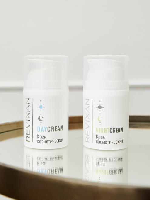 Фото аппарата Набор REVIXAN NIGHT & DAY CREAM №3